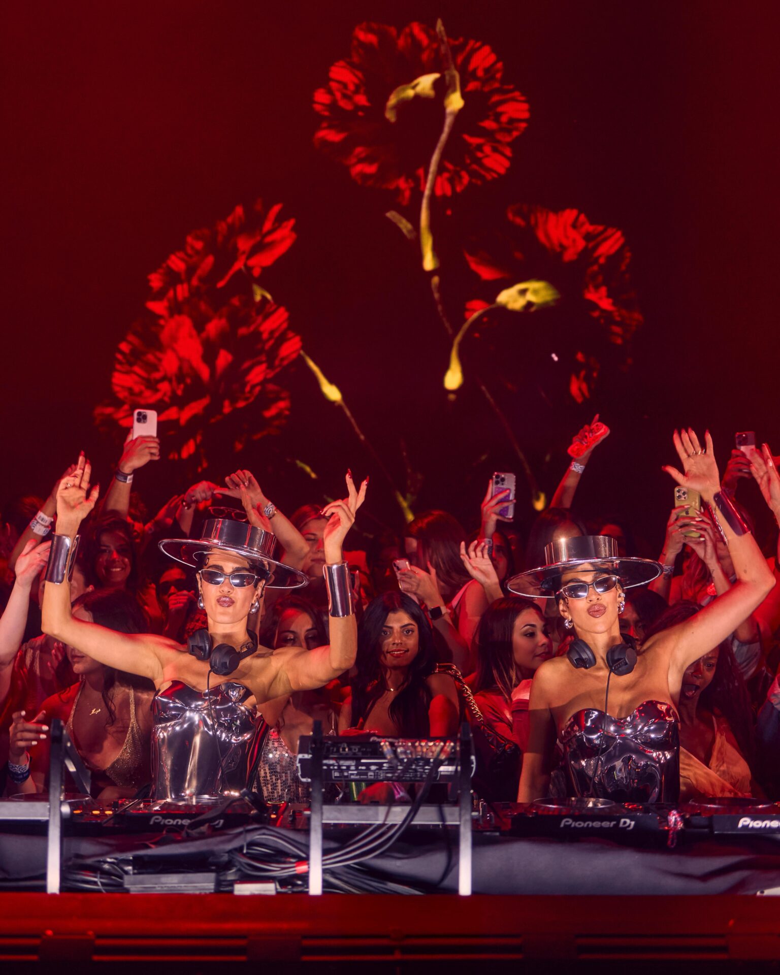 Mestiza Duo Djing